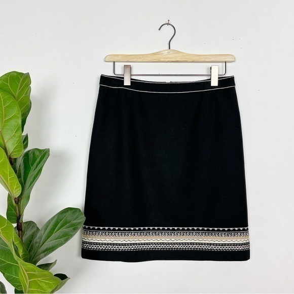 LOFT Dresses & Skirts - Ann Taylor‎ LOFT Lined Black Skirt Embroidered Trim Size 10